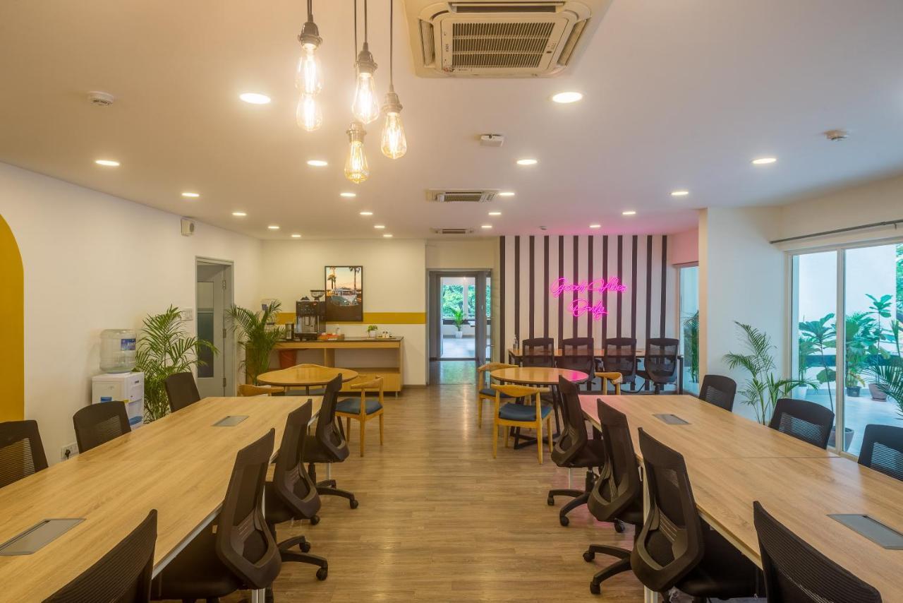 Olive Hotel Magrath By Embassy Group Bangalore Buitenkant foto