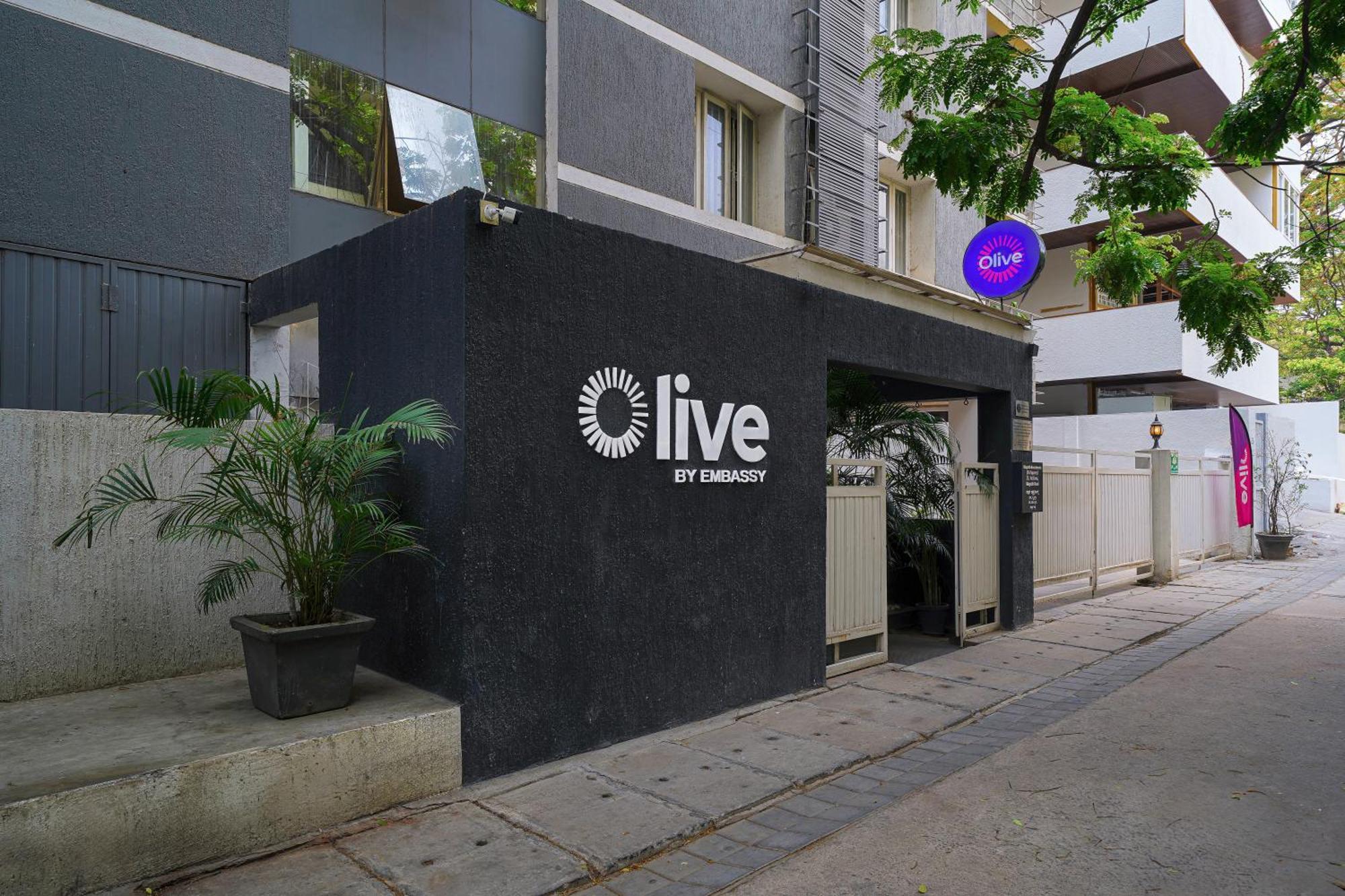 Olive Hotel Magrath By Embassy Group Bangalore Buitenkant foto