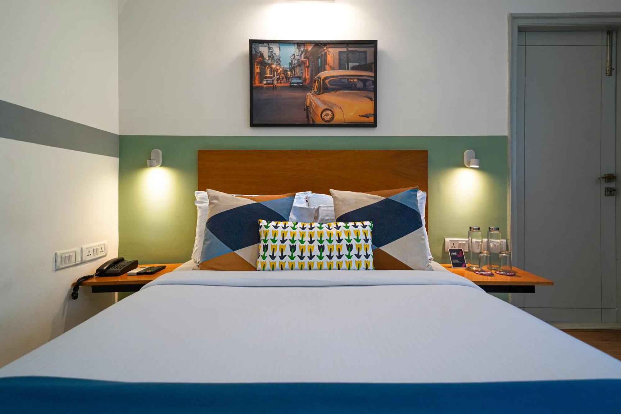 Olive Hotel Magrath By Embassy Group Bangalore Buitenkant foto
