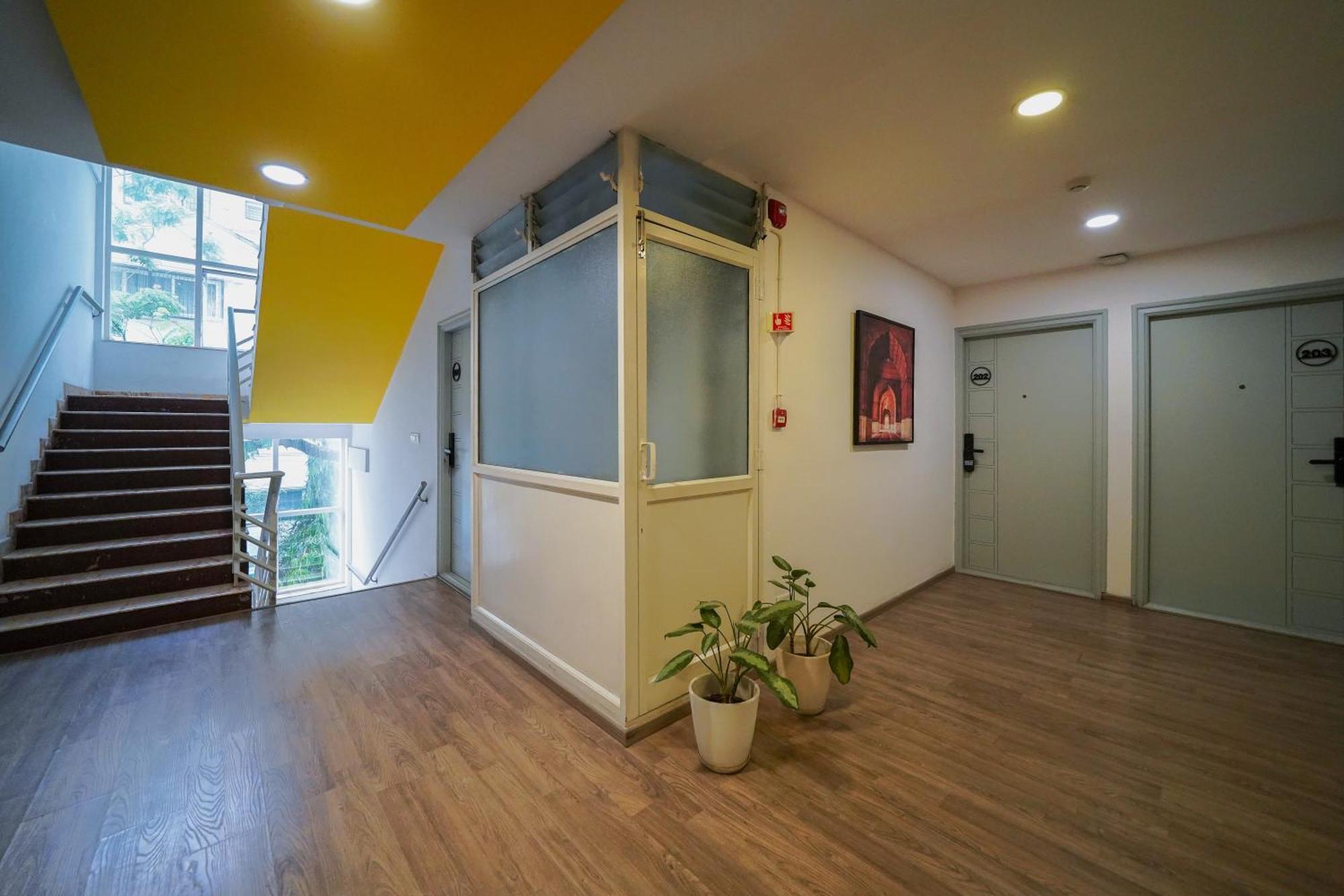 Olive Hotel Magrath By Embassy Group Bangalore Buitenkant foto